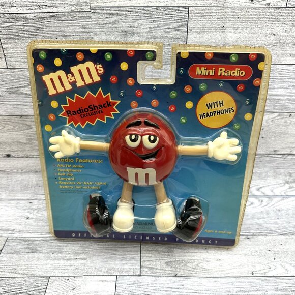 NIB Sealed M&M's Mini AM/FM Radio w/Headphones Radio Shack Exclusive - Picture 1 of 9